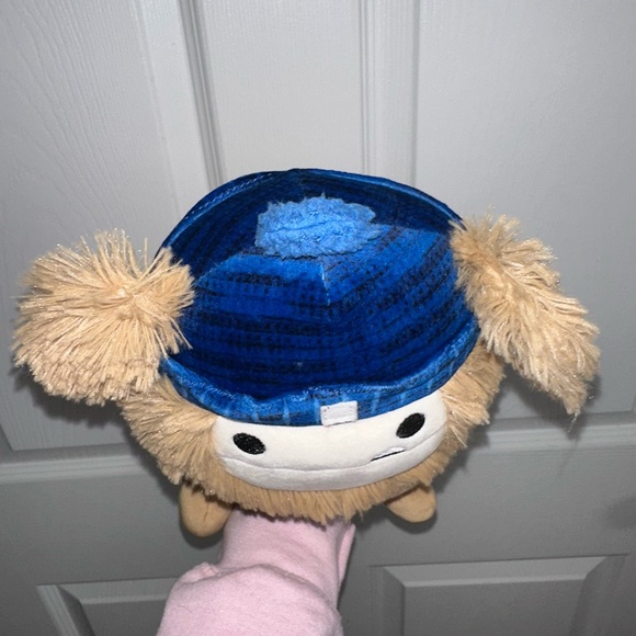 EUC Yeti Squishmallow - Picture 4 of 4